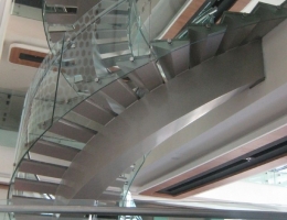 Urgan Ayakkabıcılık / İstanbul <br>( Çok Katlı İdari Bina Merdiveni )